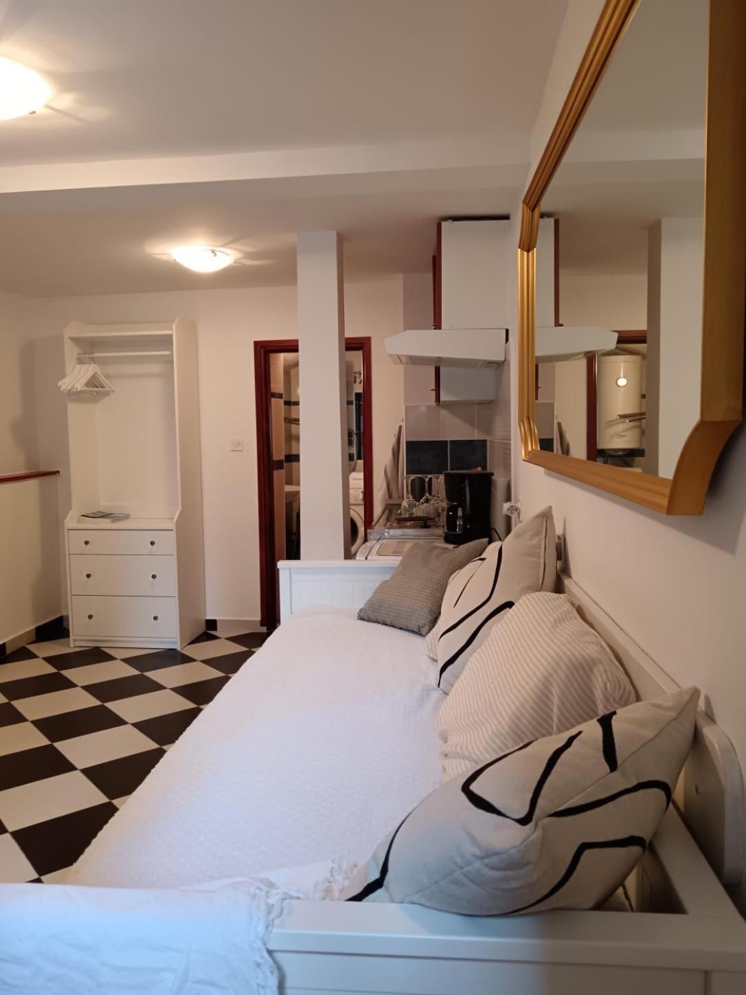 Lamar Cres Extérieur photo